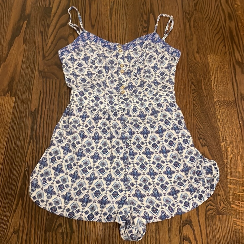 American Eagle Outfitters Blue and White Printed Romper